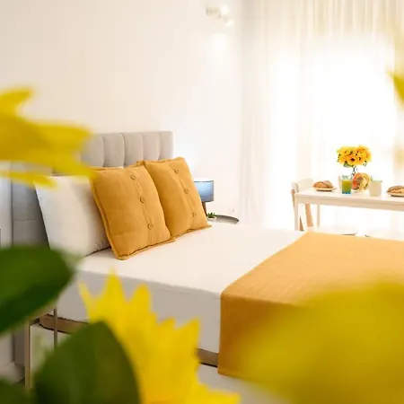 Pinzon 2, Center By 10tosea